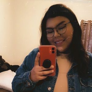 Meet your Posher, Ivette